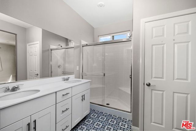 757 Daniel Freeman Circle, Inglewood, CA 90301