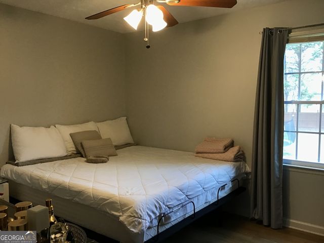 40 Belmont Park Lane, Ellenwood, GA 30294