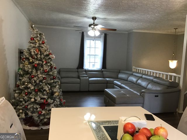 40 Belmont Park Lane, Ellenwood, GA 30294