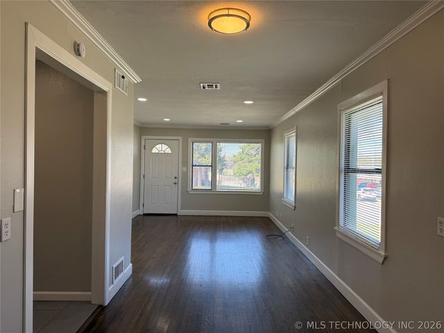 3807 S Indianapolis Avenue, Tulsa, OK 74135