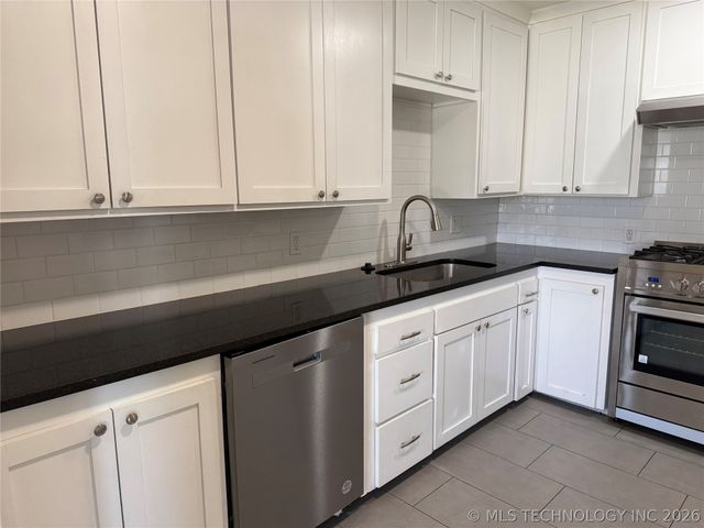 3807 S Indianapolis Avenue, Tulsa, OK 74135