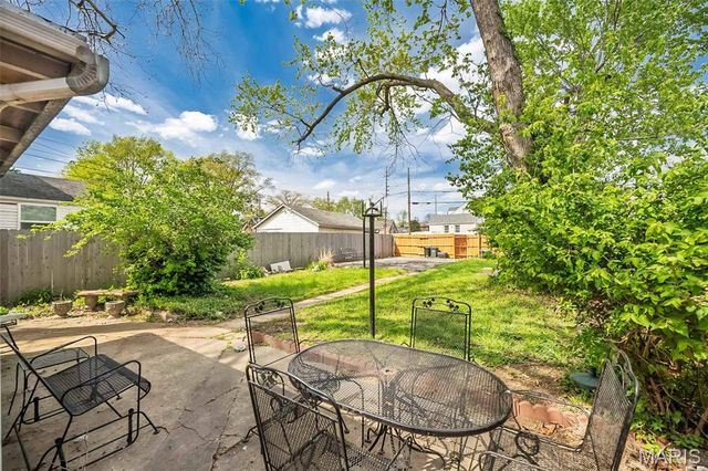 6775 Chamberlain Avenue, University City, MO 63130