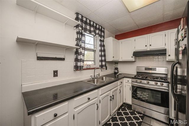 6775 Chamberlain Avenue, University City, MO 63130