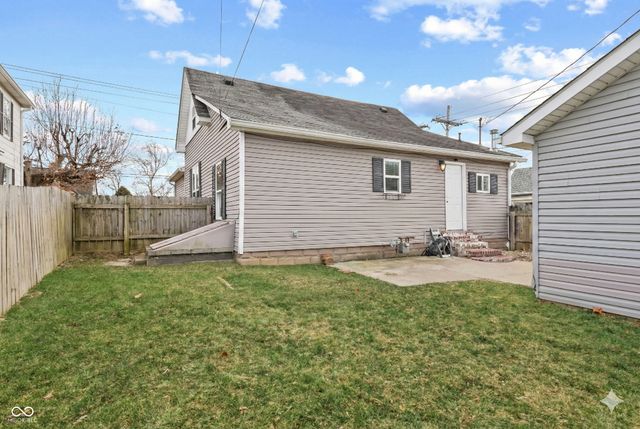 400 W Main Street, Greenwood, IN 46142