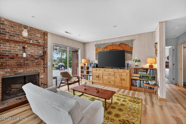 2425 Alford Landing Drive, Wilmington, NC 28409