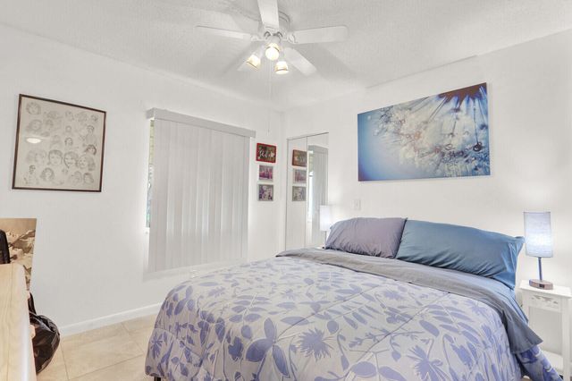 309 Knotty Pine Circle A-1, Greenacres, FL 33463