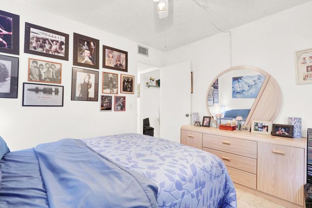 309 Knotty Pine Circle A-1, Greenacres, FL 33463