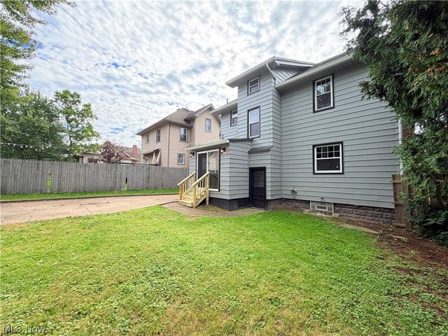 252 E Kline Street, Girard, OH 44420