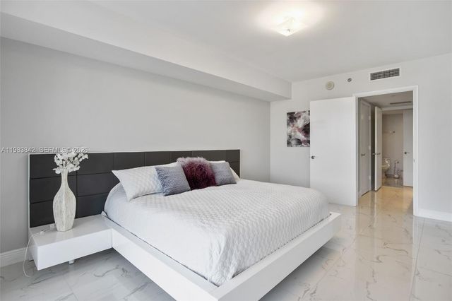 1800 S Ocean Dr 909, Hallandale Beach, FL 33009