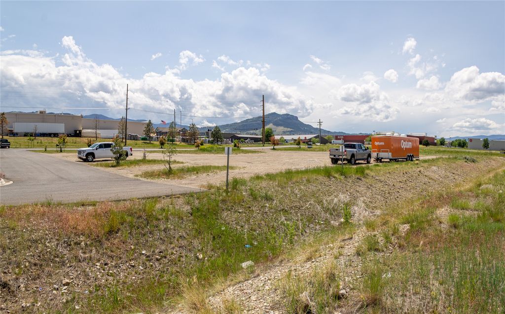 3315 N Sanders Street, Helena, MT 59602 photo 4