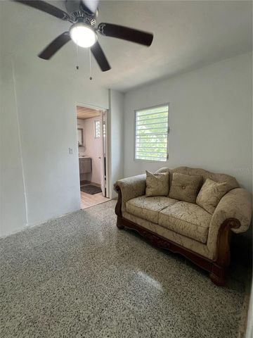 1 958 211, Rio Grande, PR 00745