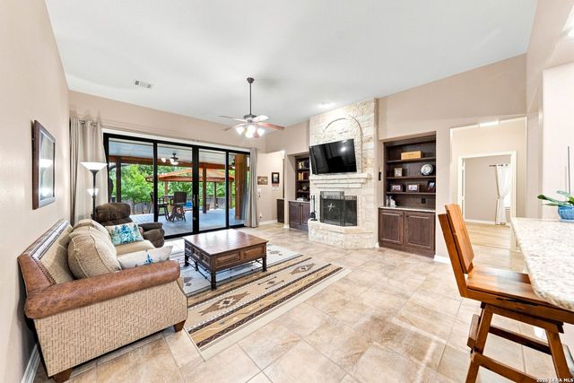 9123 Limestone Pass, Boerne, TX 78006