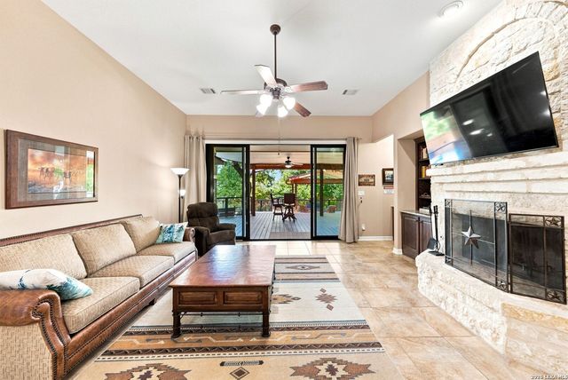 9123 Limestone Pass, Boerne, TX 78006