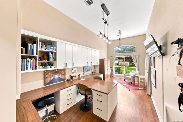 9123 Limestone Pass, Boerne, TX 78006
