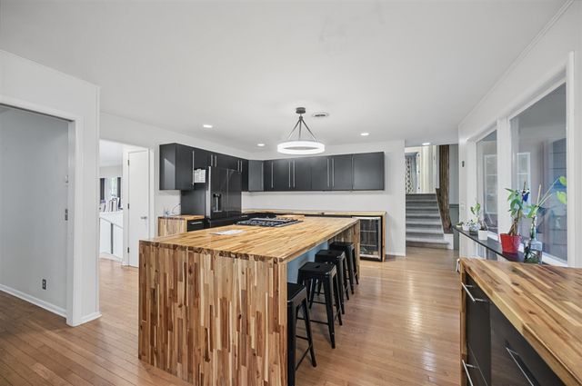 2146 Treehaven Drive, Kalamazoo, MI 49008