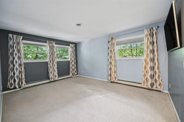 2146 Treehaven Drive, Kalamazoo, MI 49008