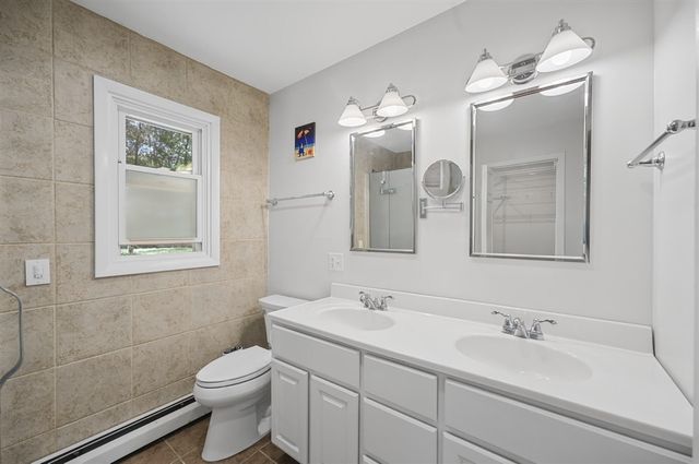 2146 Treehaven Drive, Kalamazoo, MI 49008