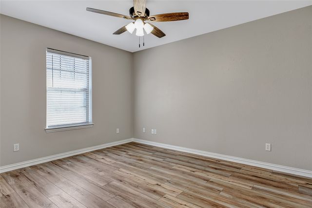 1110-1112 N Main Street, Bonham, TX 75418