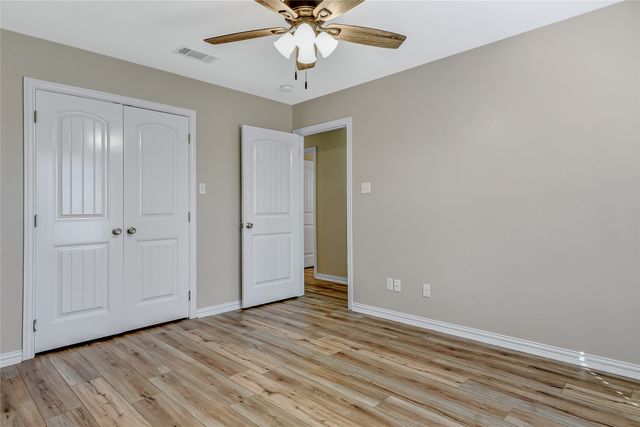 1110-1112 N Main Street, Bonham, TX 75418