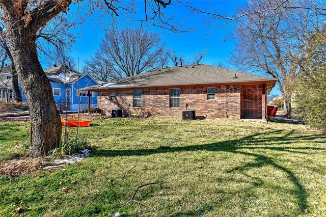 1110-1112 N Main Street, Bonham, TX 75418