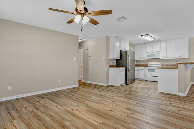 1110-1112 N Main Street, Bonham, TX 75418