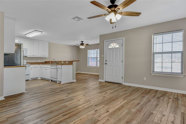 1110-1112 N Main Street, Bonham, TX 75418