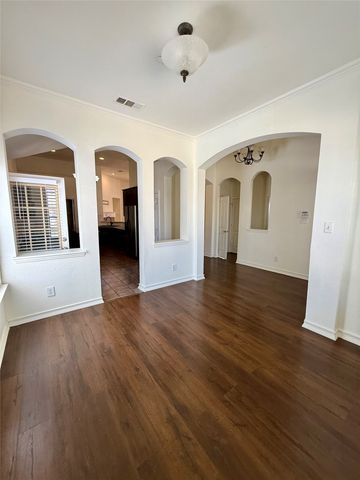 555 Southridge Way, Irving, TX 75063