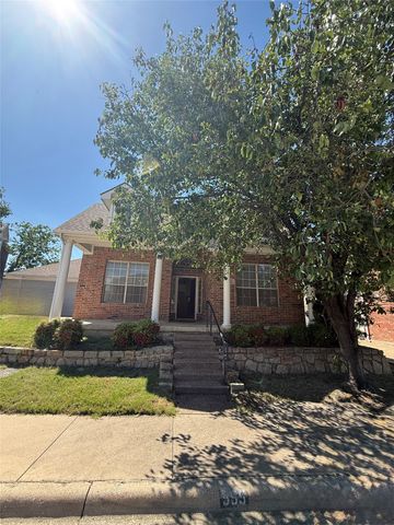 555 Southridge Way, Irving, TX 75063