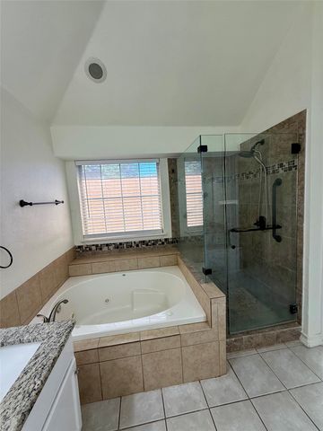 555 Southridge Way, Irving, TX 75063
