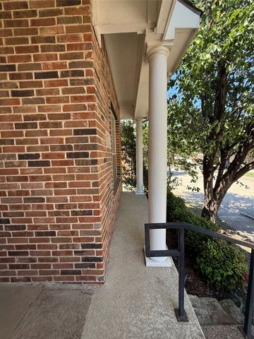 555 Southridge Way, Irving, TX 75063