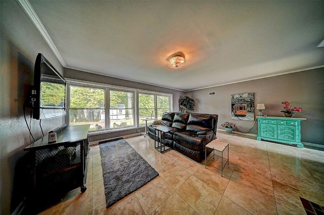 440 Liberty Drive SE, Cedar Rapids, IA 52403