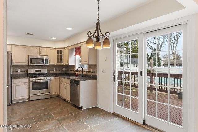 579 Harbor Road, Brick, NJ 08724