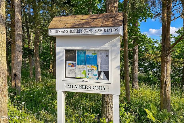 579 Harbor Road, Brick, NJ 08724