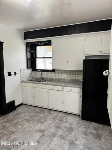 451 E Pearl Street, Toledo, OH 43608