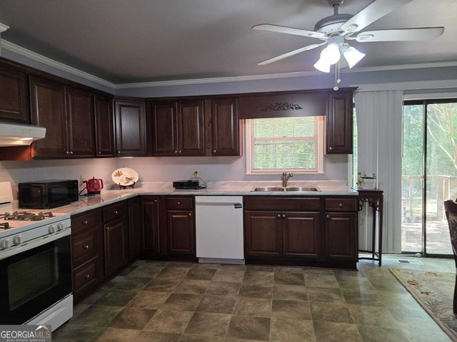126 Honeysuckle Road, Monticello, GA 31064