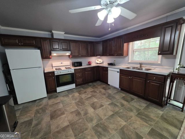 126 Honeysuckle Road, Monticello, GA 31064