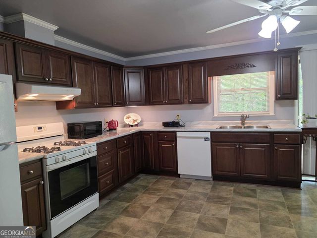 126 Honeysuckle Road, Monticello, GA 31064