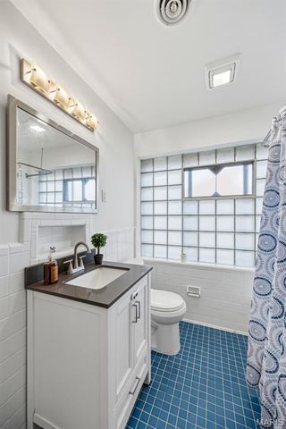 5610 Winona Avenue, St Louis, MO 63109