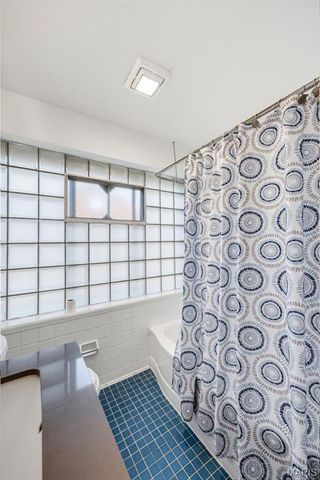 5610 Winona Avenue, St Louis, MO 63109