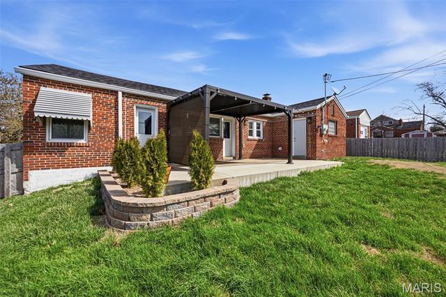 5610 Winona Avenue, St Louis, MO 63109