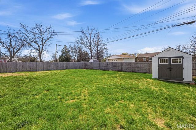 5610 Winona Avenue, St Louis, MO 63109