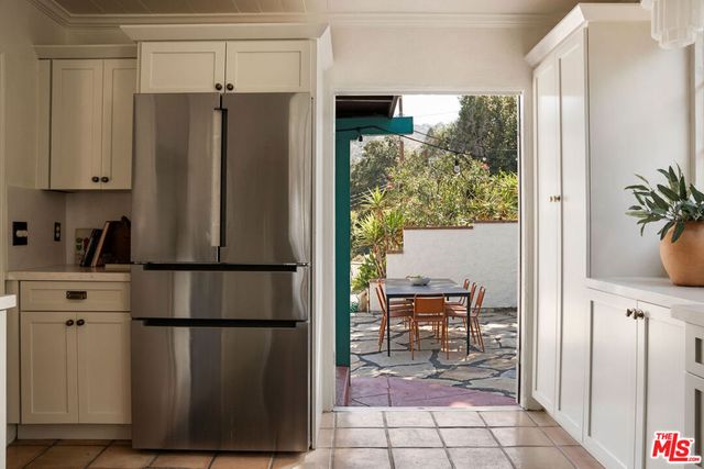 3895 Fredonia Drive, Los Angeles, CA 90068