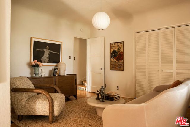 3895 Fredonia Drive, Los Angeles, CA 90068