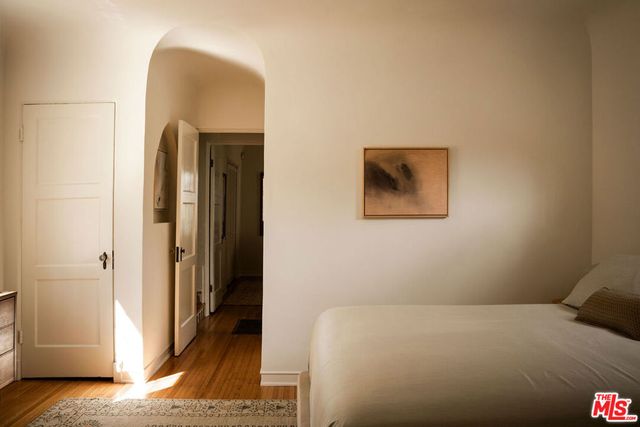 3895 Fredonia Drive, Los Angeles, CA 90068