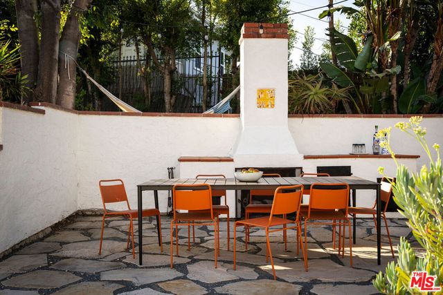 3895 Fredonia Drive, Los Angeles, CA 90068