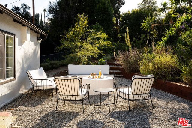 3895 Fredonia Drive, Los Angeles, CA 90068