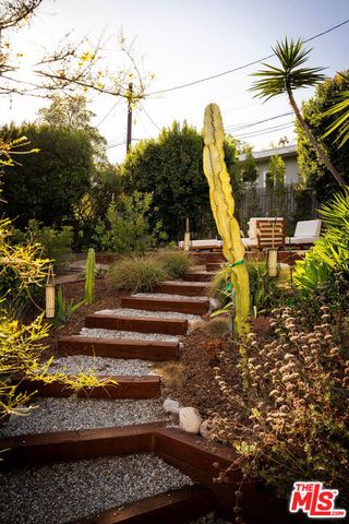 3895 Fredonia Drive, Los Angeles, CA 90068