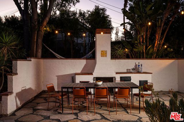 3895 Fredonia Drive, Los Angeles, CA 90068