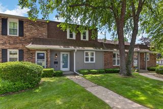 2553 Bristol Terrace, Saint Joseph, MI 49085