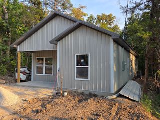 4058 Red Oak Road, Merriam Woods, MO 65740